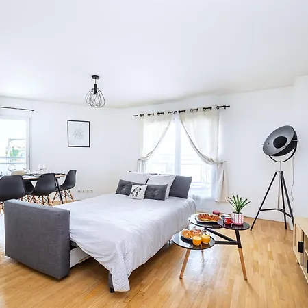 Appartement Cosy & Spacieux, Paris 10 Min + Parking Prive. Saint-Ouen (Seine-Saint-Denis)